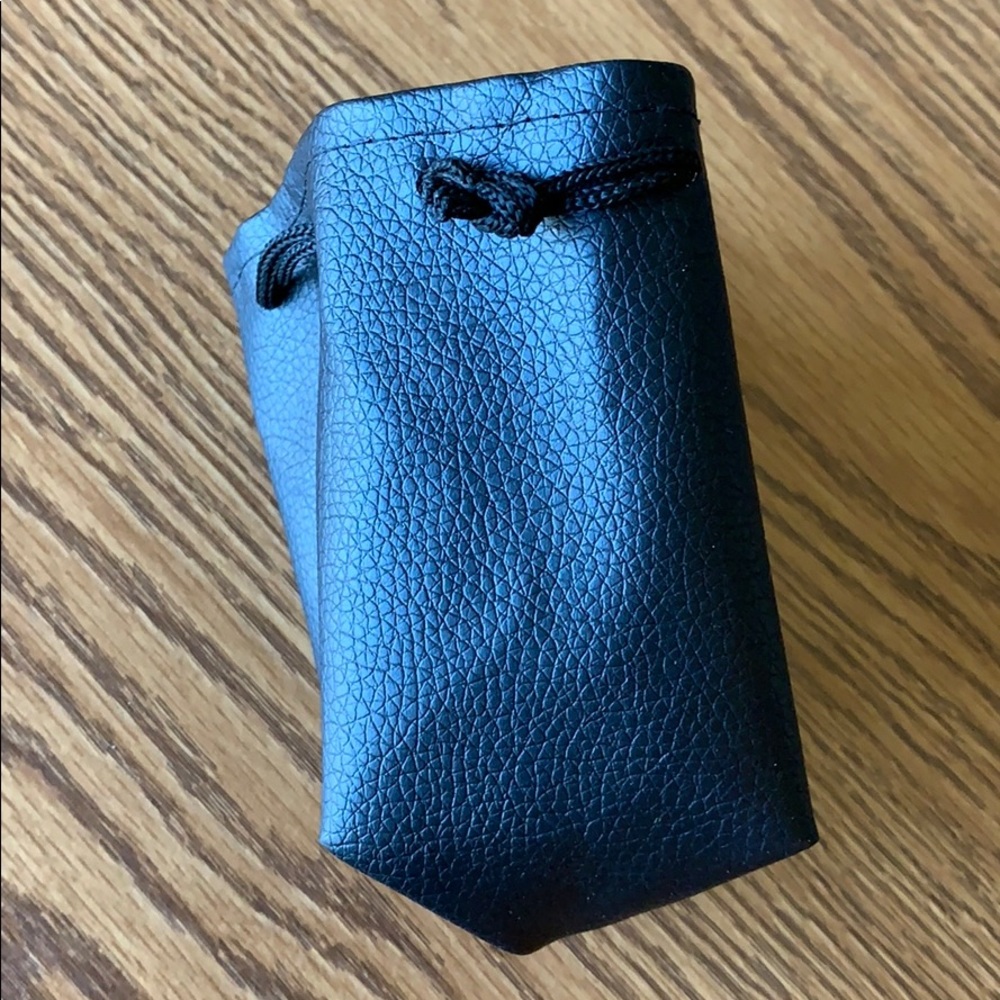 Vivitar Drawstring Black Case - Picture 2 of 2